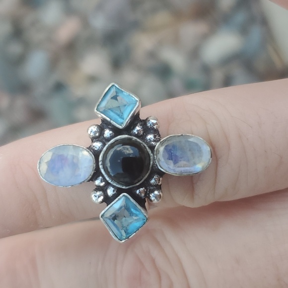 New Mystic Quartz, Blue Topaz & Black Onyx Silver Ring. - Picture 15 of 16